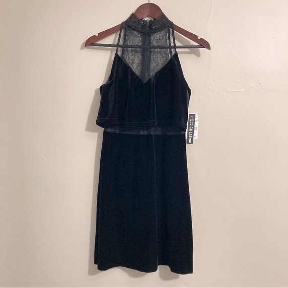 Lord & Taylor Velvet and Lace Dress NWT - Picture 1 of 8